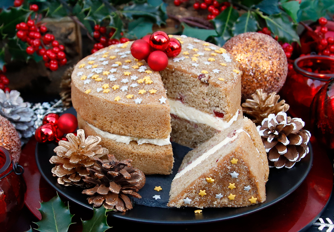 Good Housekeeping, Sponge Moment, Christmas cake, orange and cranberry cake, cake sparkles