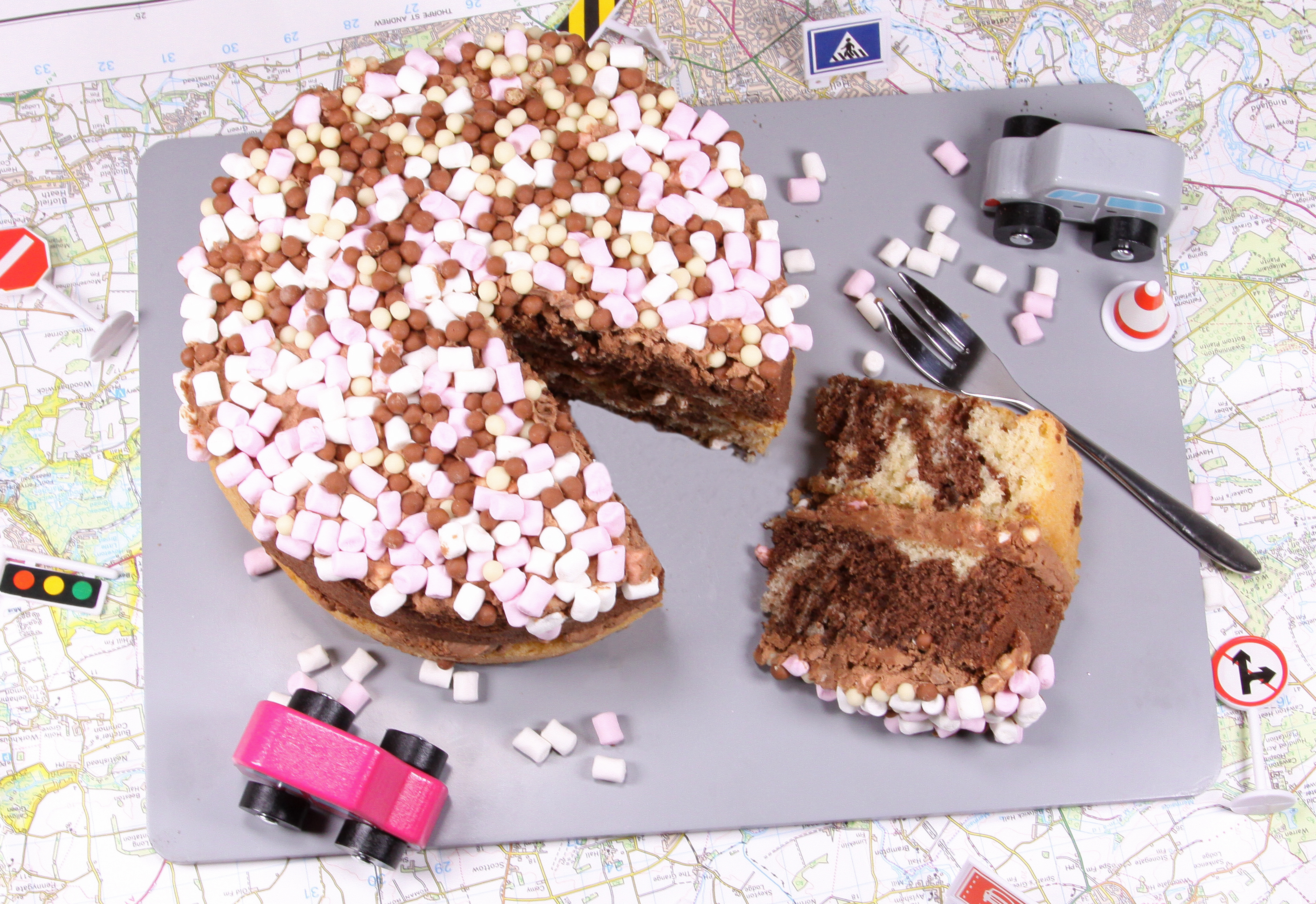 Celebrate the weekend with a Rocky Road Sponge Star Friday! Order by Thursday 2pm for delivery on Friday! £9.99 for a 7 inch Sponge, £16.99 for a 10 inch.