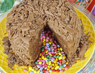 Gluten Free Cakes To Buy - Blog Thumbnail