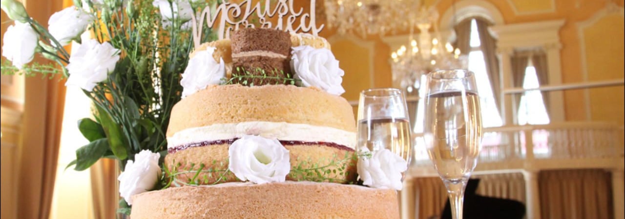 Naked Cakes