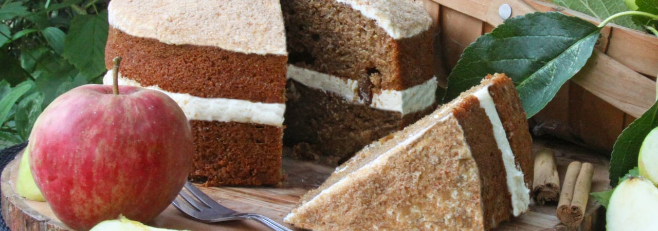 Apple Crumble Cake