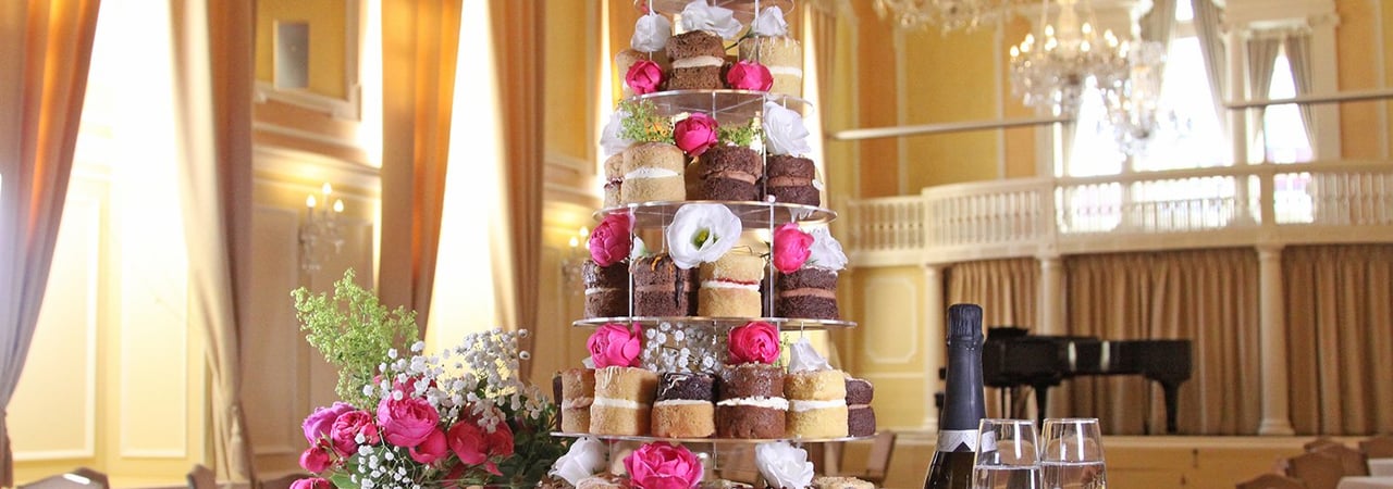 Sponge Wedding Cake Guide