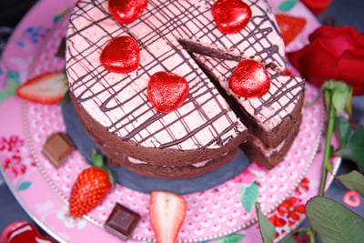 Smaller ST Straw choc hearts close up