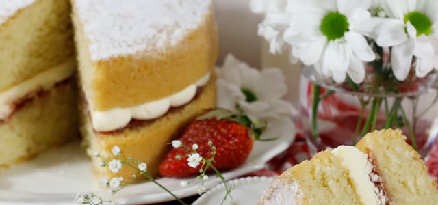Victoria Sponge Cake - Cake Storage - Blog Banner