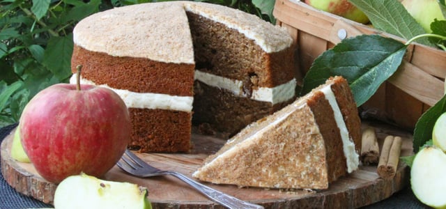 Apple Crumble Cake