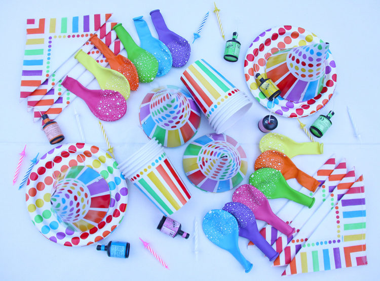 Children's small party/celebration pack-decorations