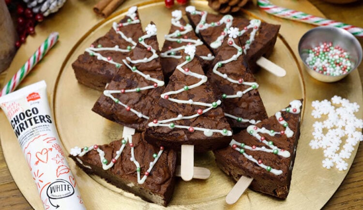 Triple Chocolate Brownie with Christmas Cake Decorating Kit